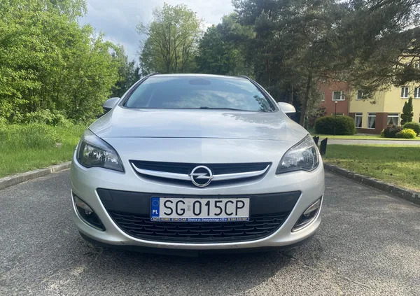 śląskie Opel Astra cena 22900 przebieg: 187000, rok produkcji 2013 z Suwałki